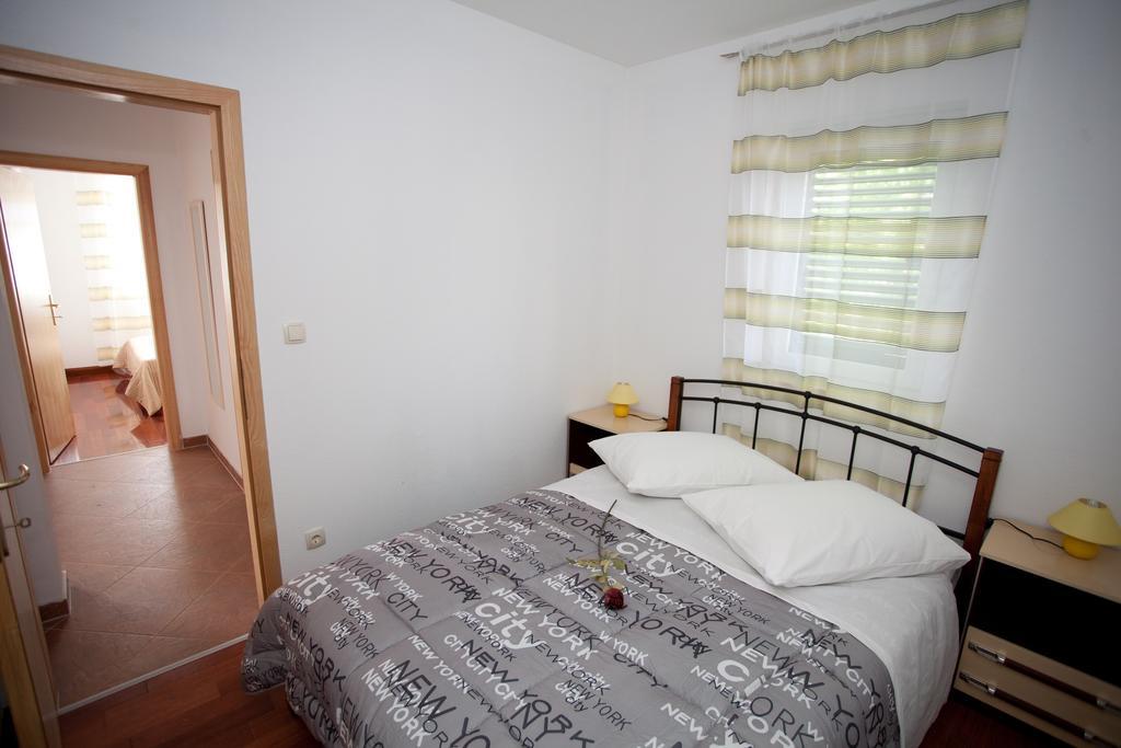 Apartments Svjetlana Trogir Zimmer foto