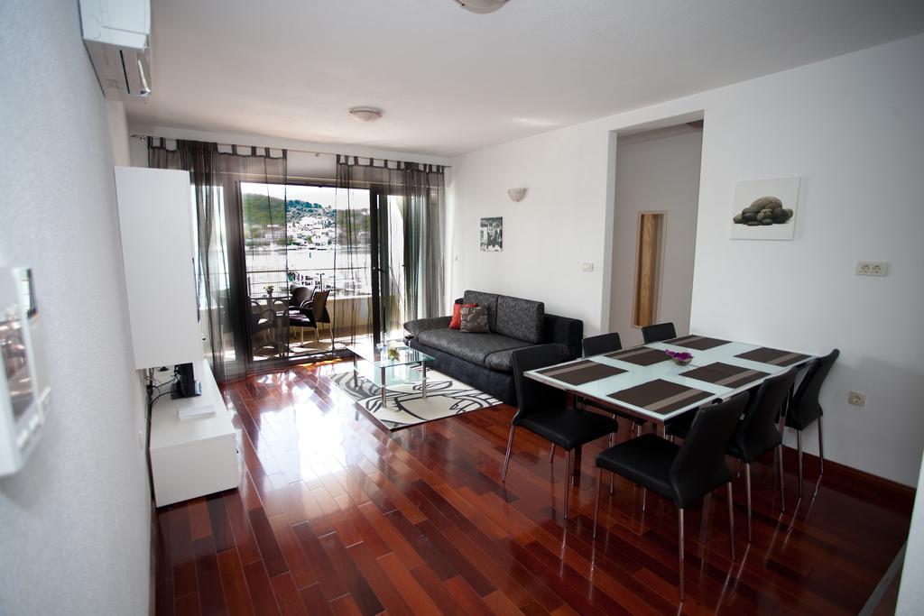 Apartments Svjetlana Trogir Zimmer foto