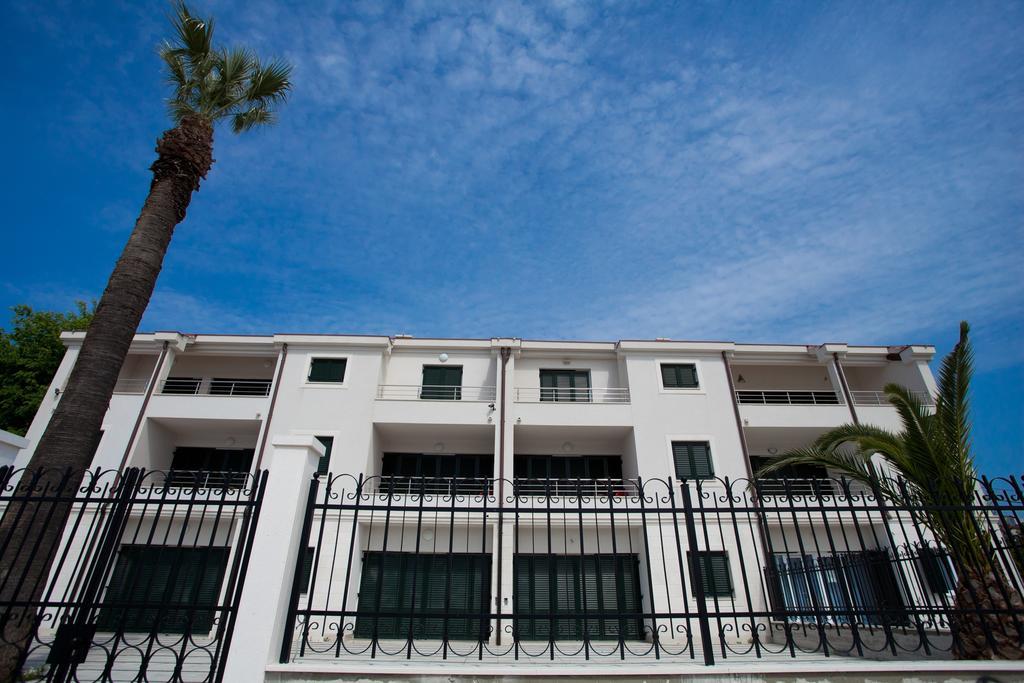 Apartments Svjetlana Trogir Exterior foto